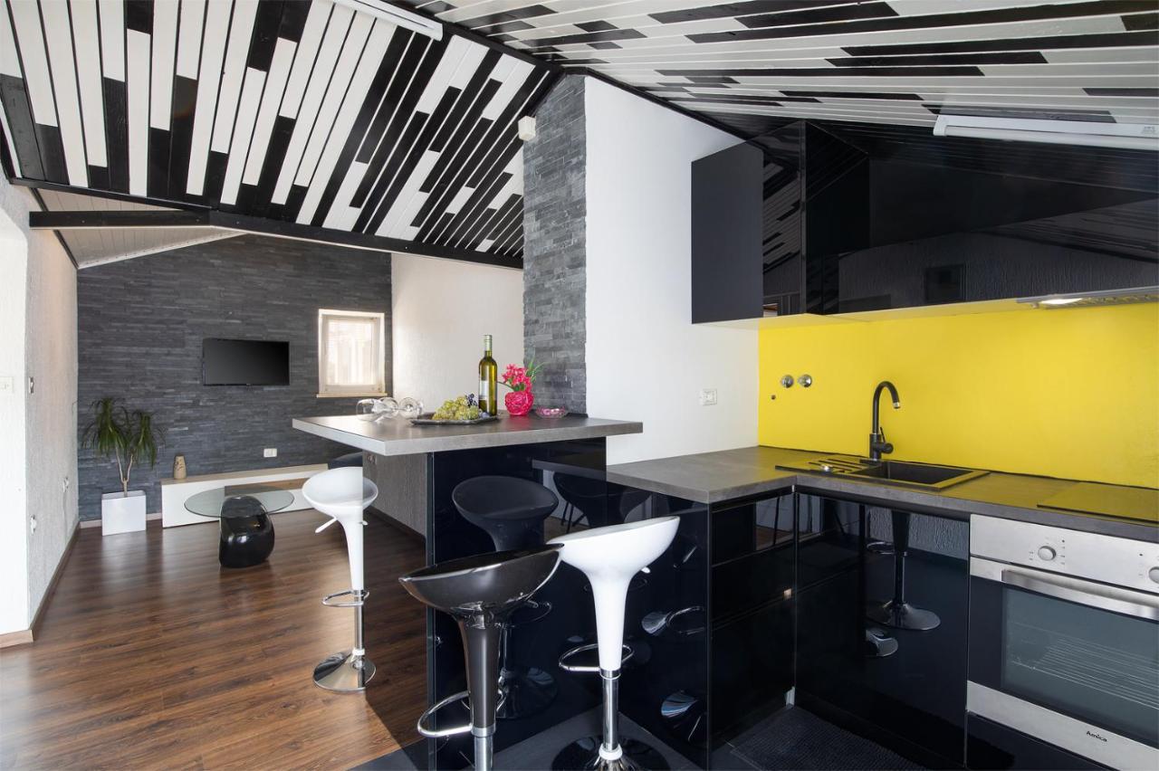 Piljan Apartment *